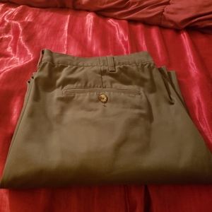 MEN'S 40/32 OLIVE GREEN BASIC EDITION DRESS PANT!!